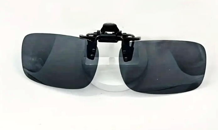 Polarizační klips Nakida T-143 G - šedý, 60x41mm