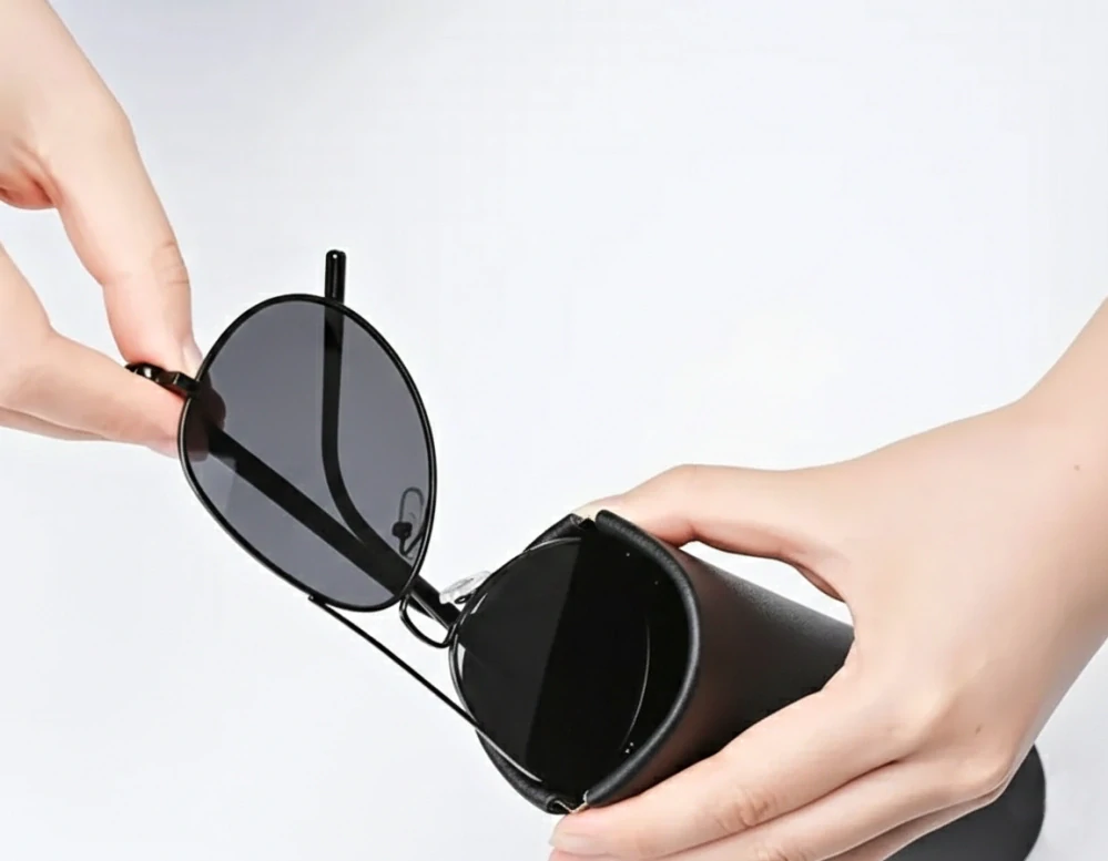 Nakida Ek-009 Měkké pouzdro na brýle s pružinou - černá