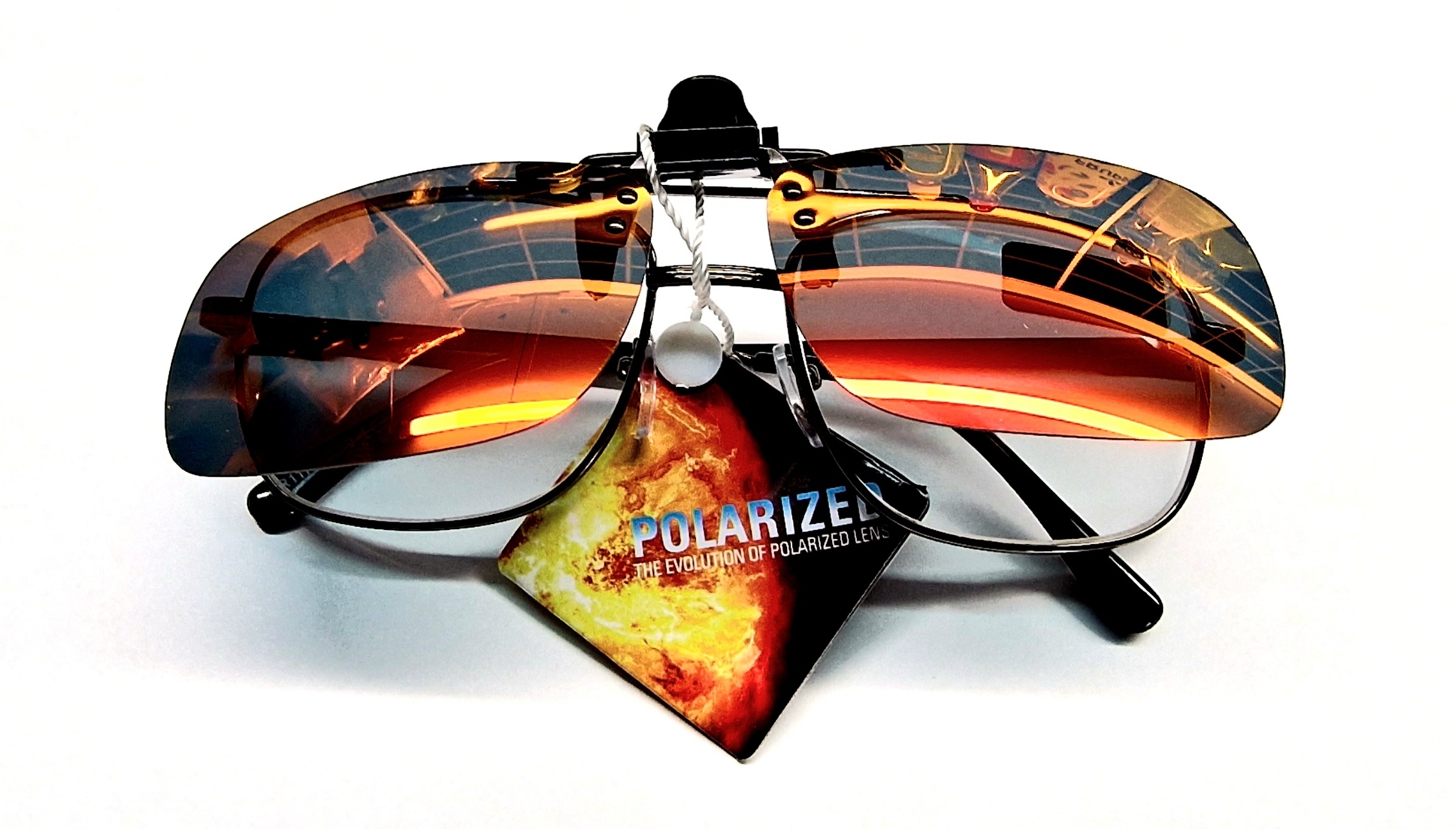 Polarizační klips Nakida T-143 MR - zrcadlově červený, 60x41mm