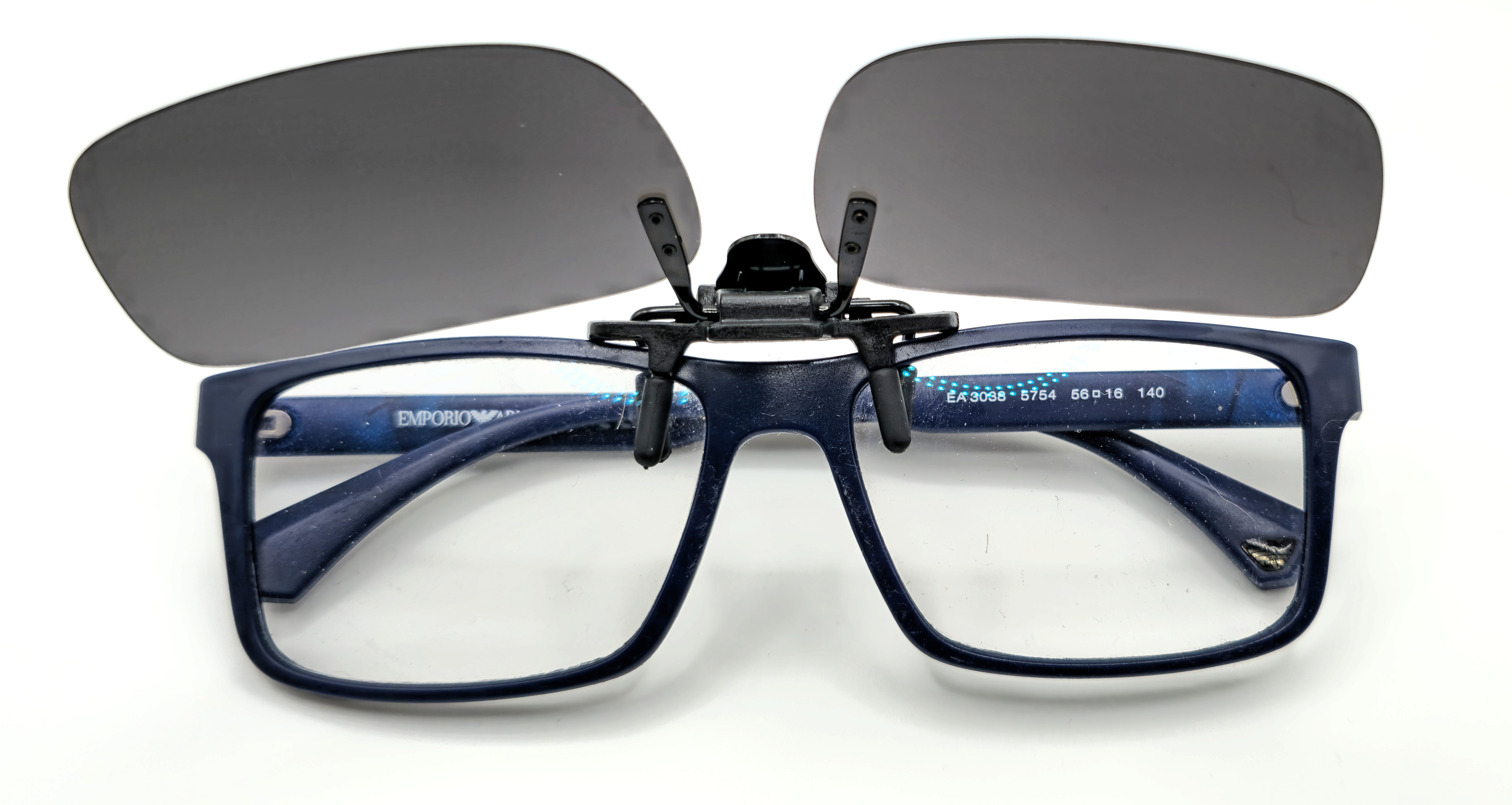 Polarizační klips Nakida T-143 na dioptrické brýle šedý s pouzdrem